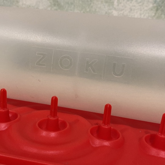 Zoku popsicle storage container, holds 6 zoku popsicles - Picture 3 of 6